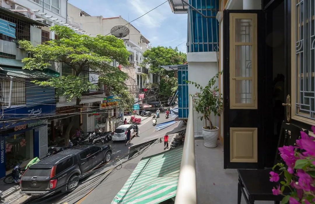 Centraltique Downtown - Bespoke Colonial House Near Hoan Kiem Lake-1
