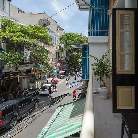 Centraltique Downtown - Bespoke Colonial House Near Hoan Kiem Lake-3