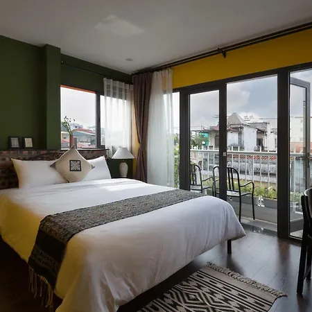 Centraltique Downtown - Bespoke Colonial House Near Hoan Kiem Lake-2